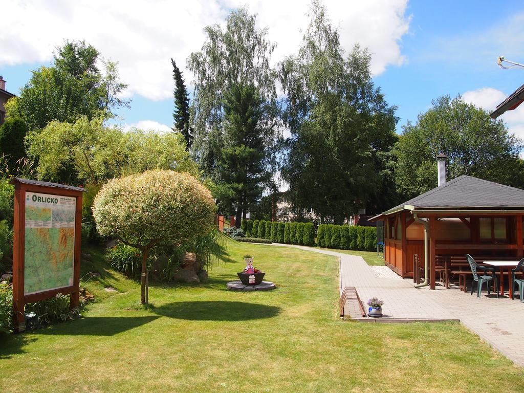 Penzion Otmarka Techonin Exterior photo